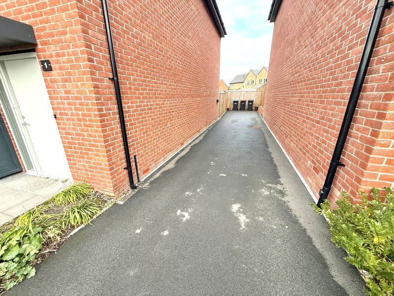 Crossland Gardens Rossmore